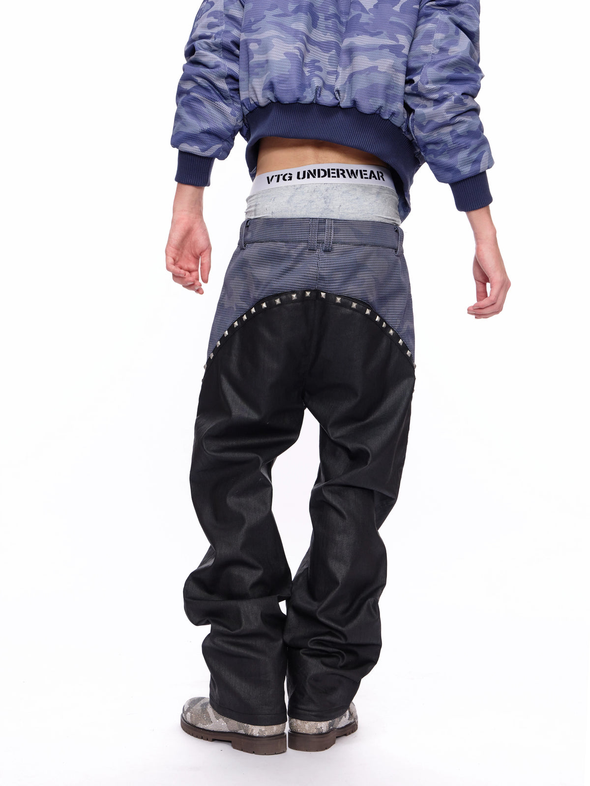 Mesh Camo Waxed Rivet Curved-Leg Jeans 141