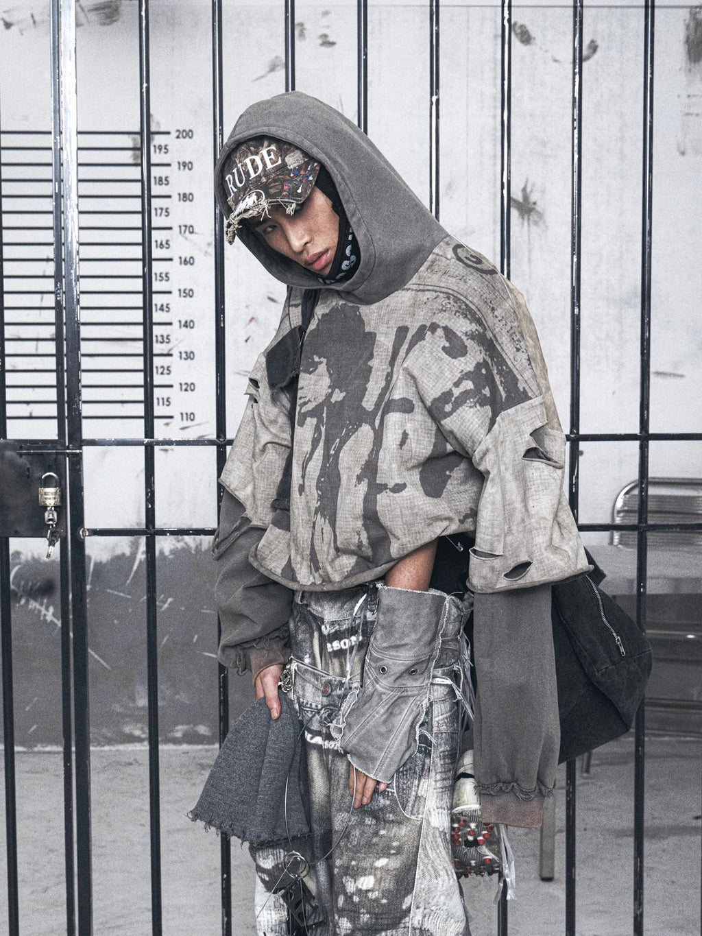 HAS2SONS vintage printed ripped fake two-piece pullover hoodie