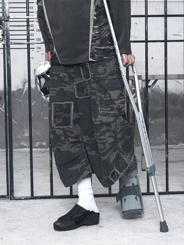 Washed distressed large pocket camouflage personalized patch fabric seven quarter pants baggy pants