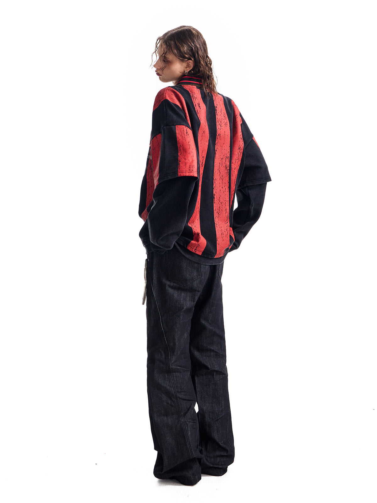 フェイク長袖粘着プリント立体刺繍トップス、洗いざらしカラーボール服