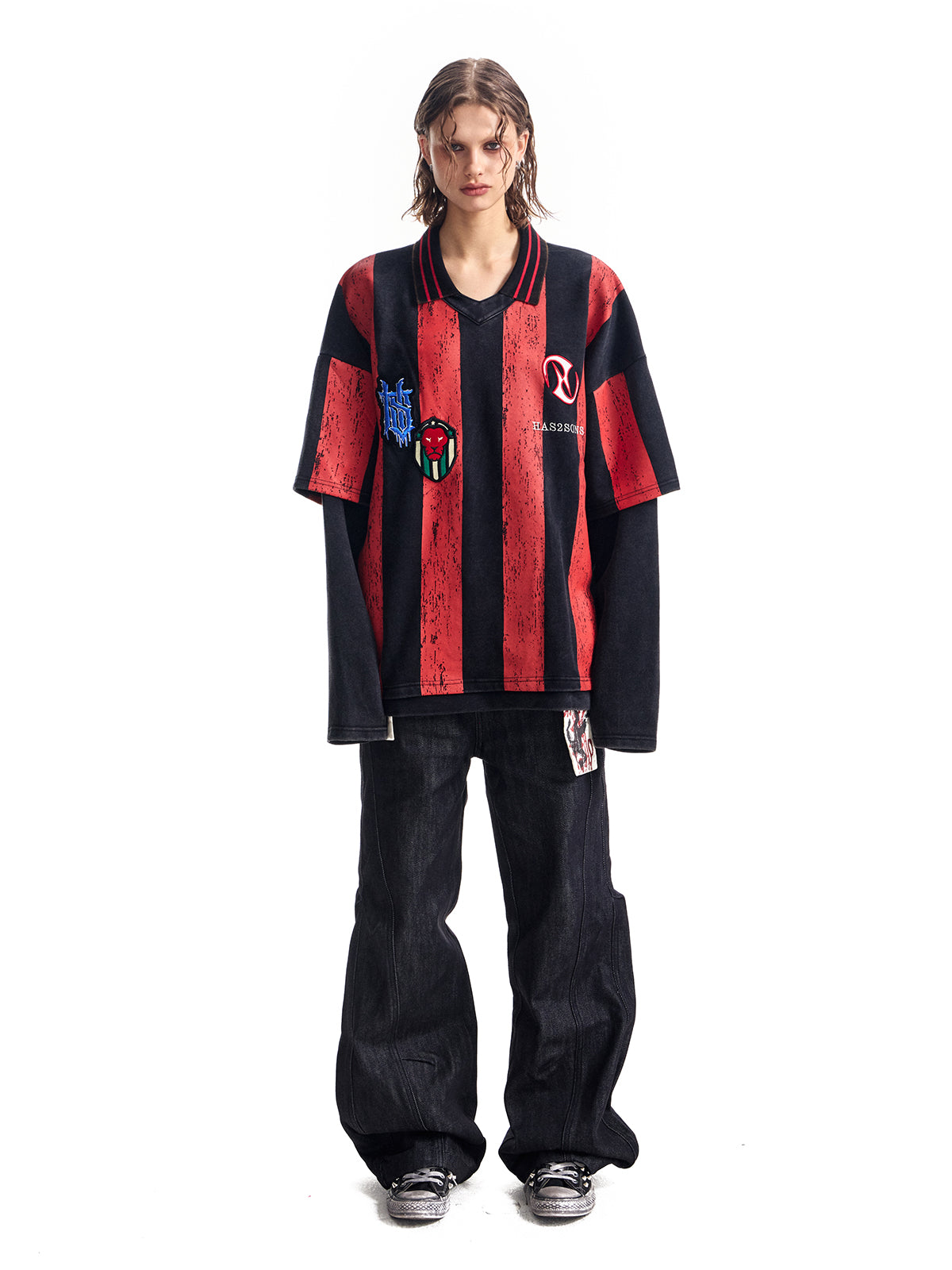 フェイク長袖粘着プリント立体刺繍トップス、洗いざらしカラーボール服