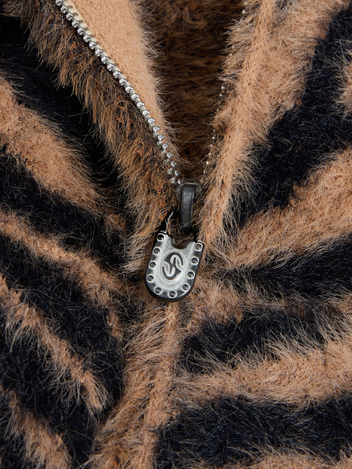 HAS2SONS 26FW “Roar” Tiger Jacquard Rivet Cardigan