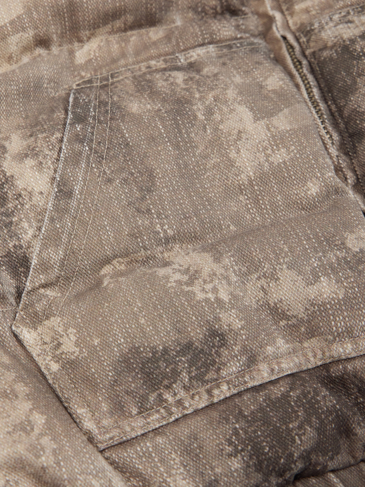 HAS2SONS 26FW Washed Camo Detachable Fur Hooded Vest 135