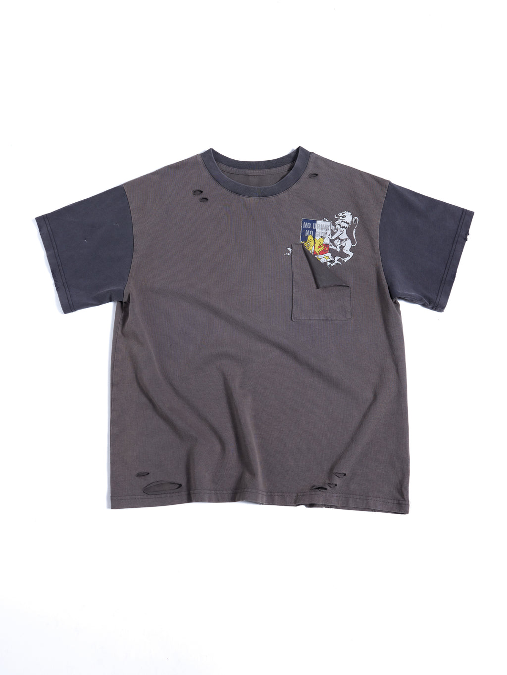 HAS2SONS Contrast Sleeve Lion Crest Distressed H2S Boxy Tee 098