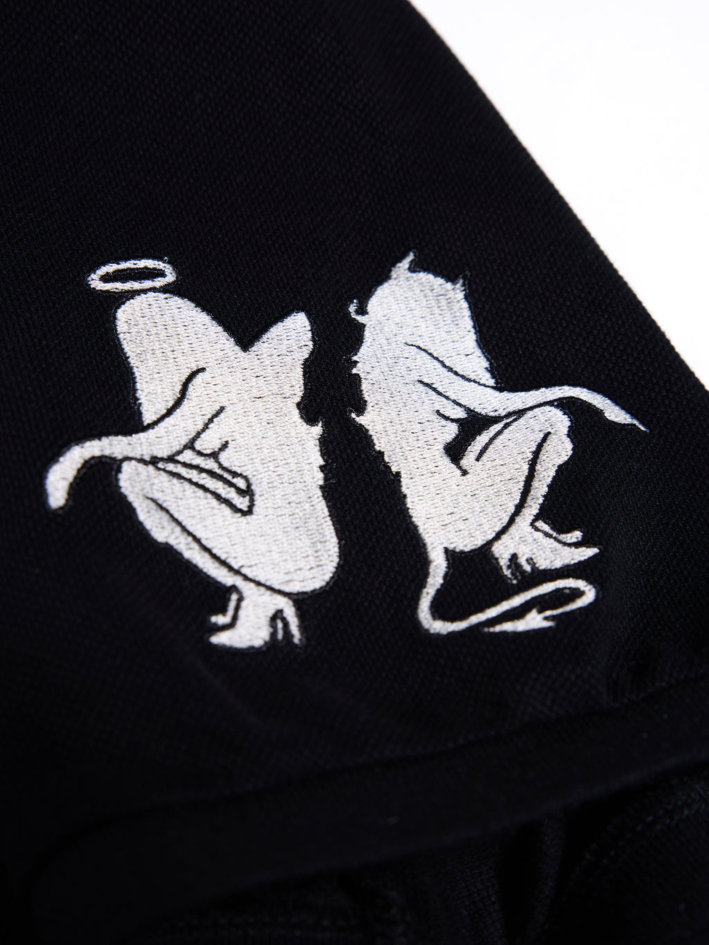 HAS2SONS "Tipsy Point" Asymmetrical Contrast Embroidered Regular Shoulder Polo Shirt 076
