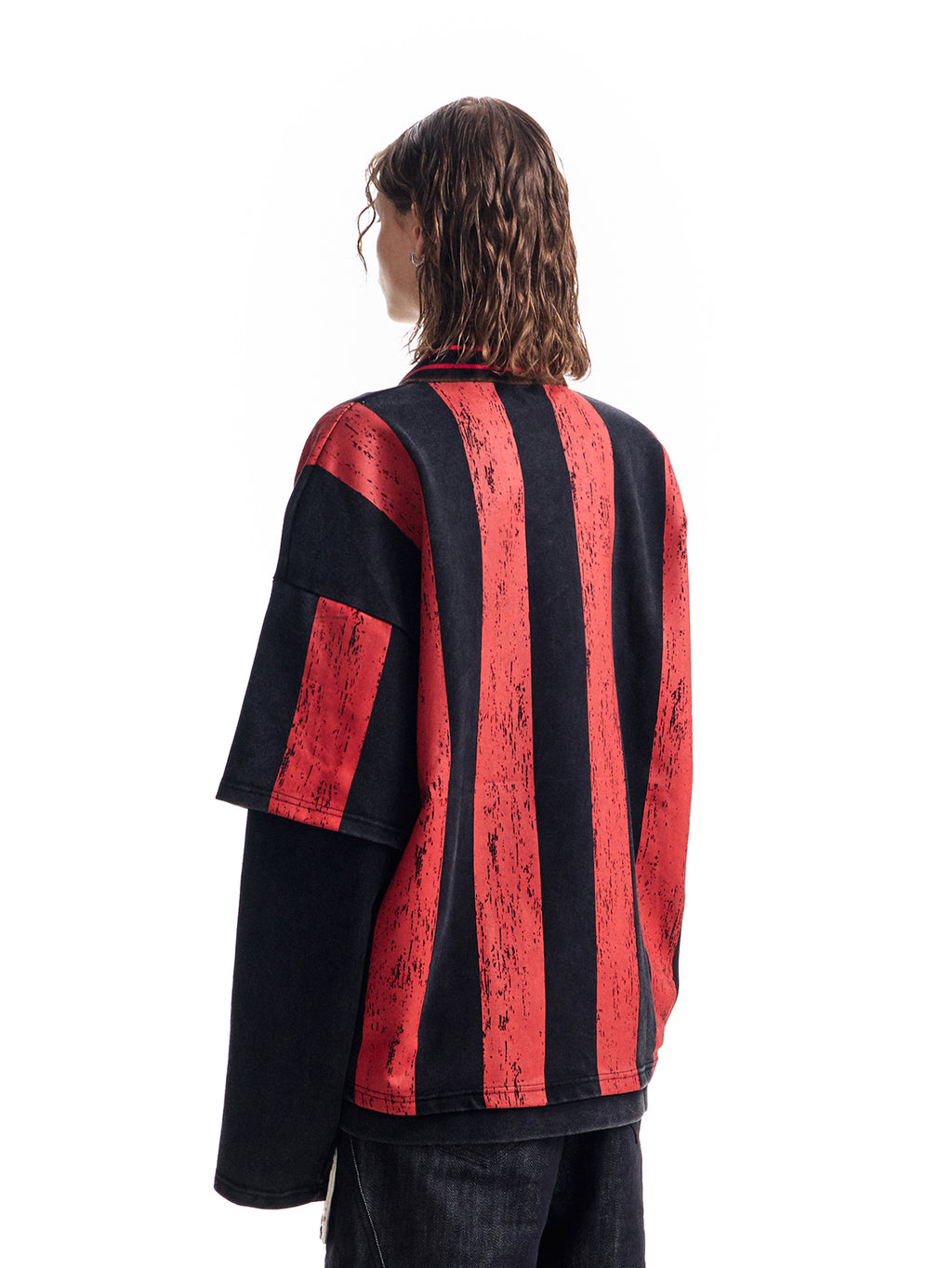 フェイク長袖粘着プリント立体刺繍トップス、洗いざらしカラーボール服